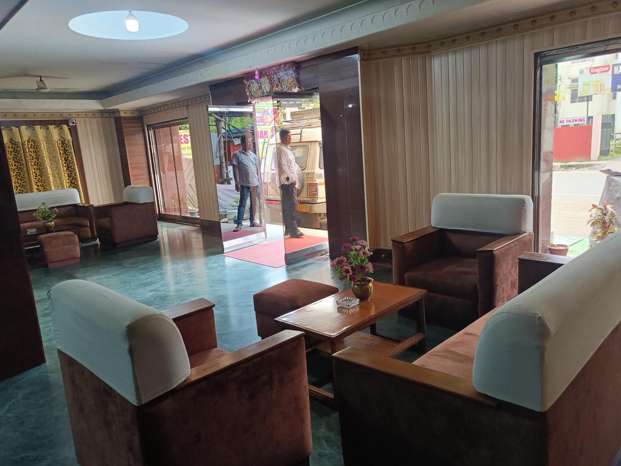 Hotel Sudakshina By Roh Силчар Экстерьер фото