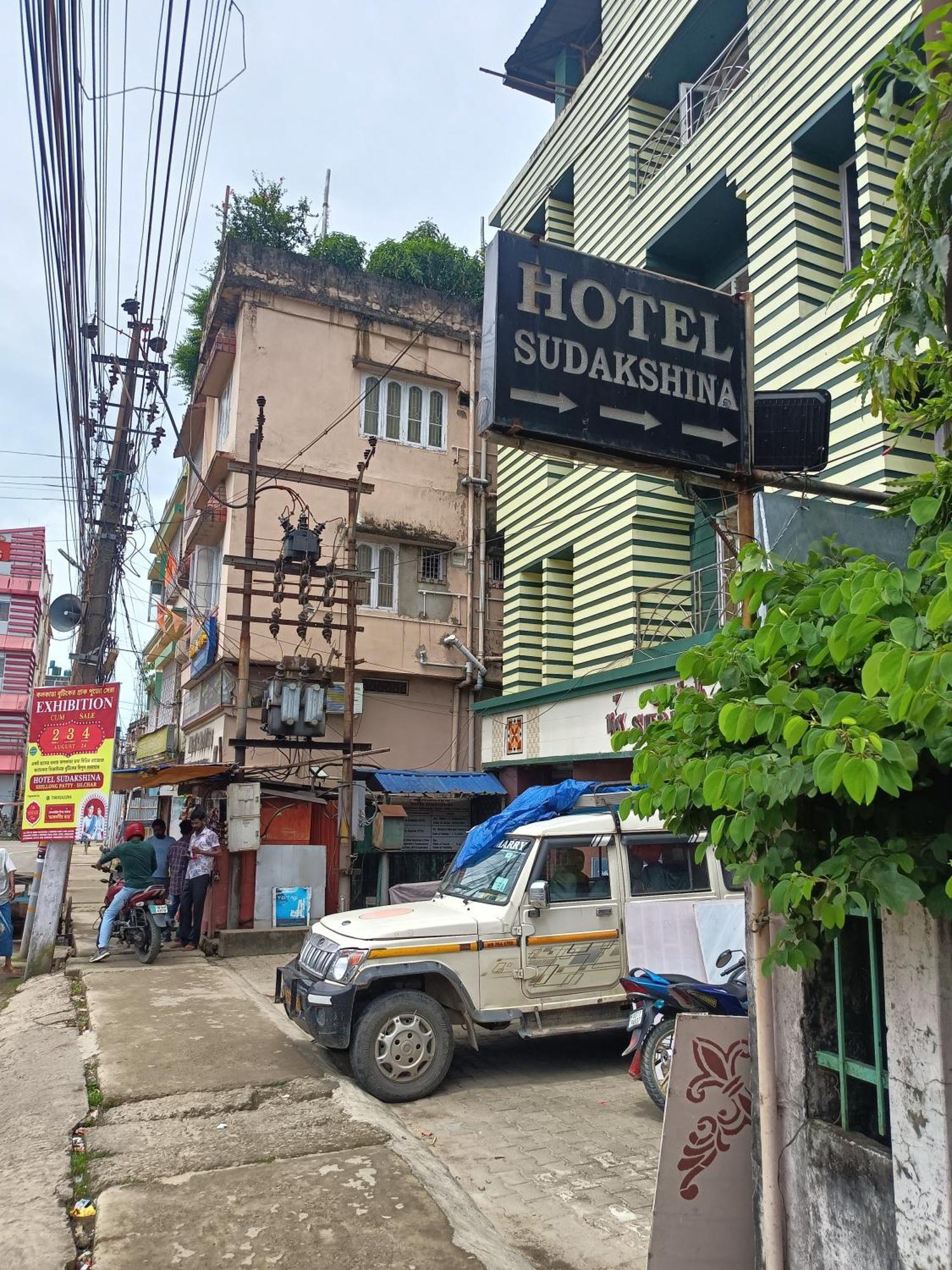 Hotel Sudakshina By Roh Силчар Экстерьер фото