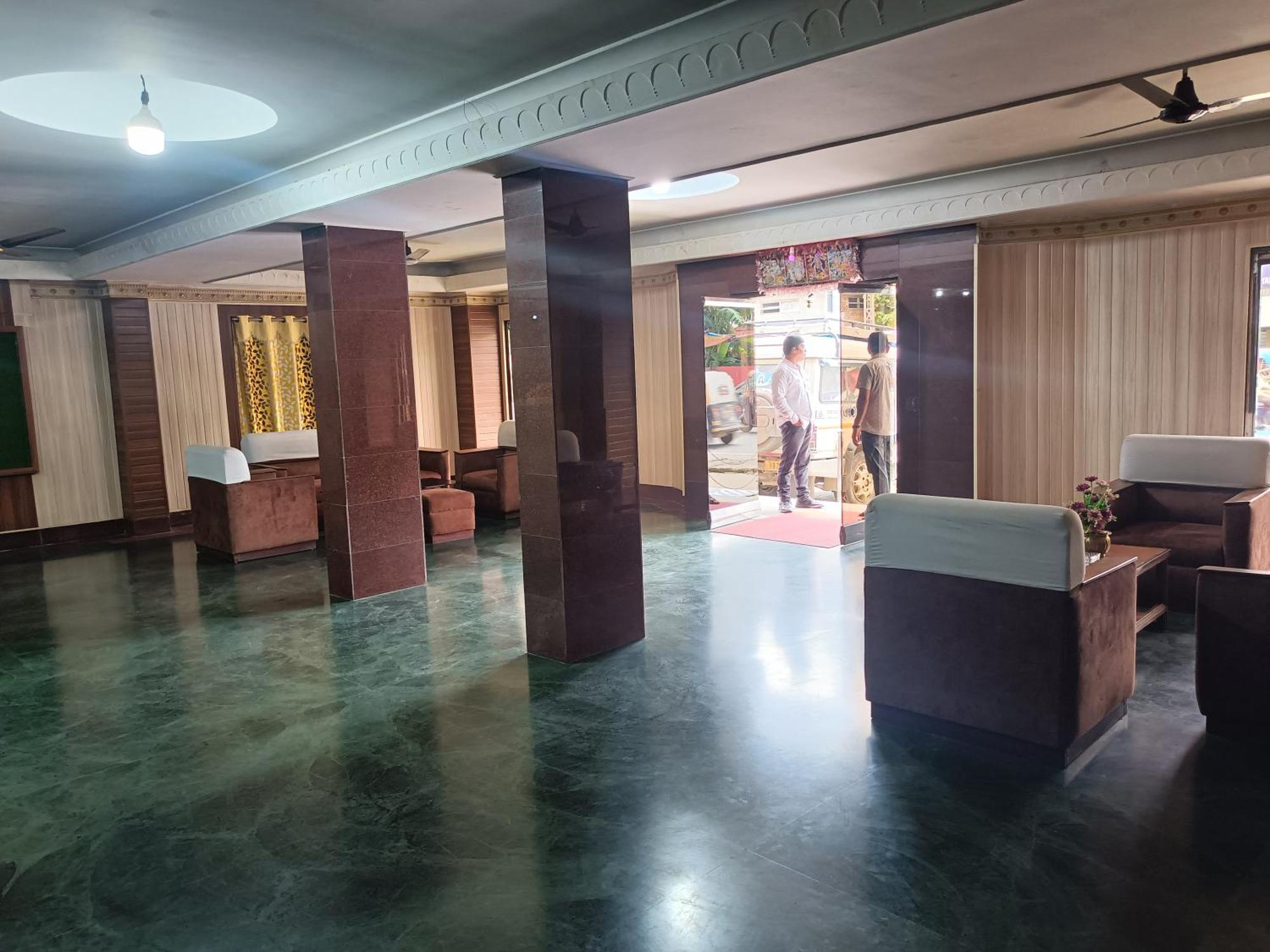 Hotel Sudakshina By Roh Силчар Экстерьер фото